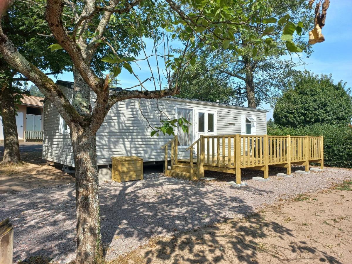 Camping Les Feuilles Chauffailles Exterior photo